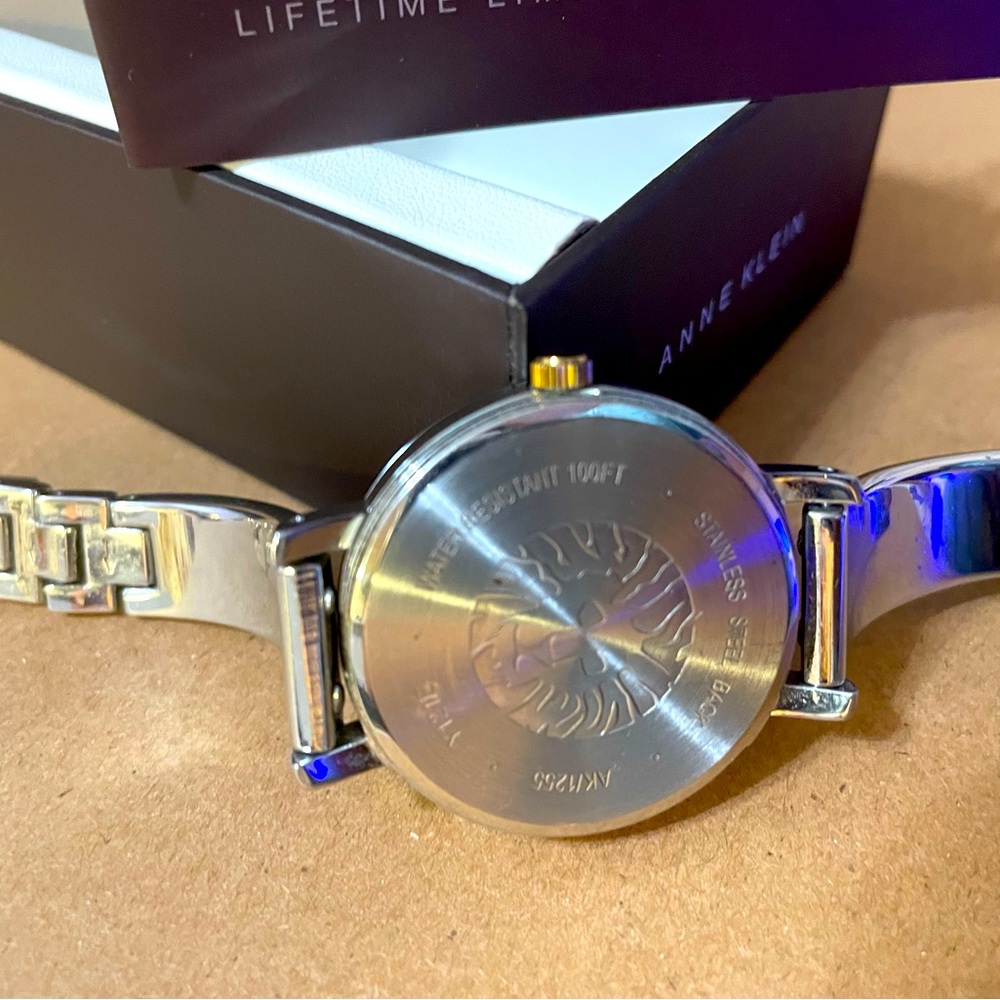 Anne Klein/silver/quartz analogue